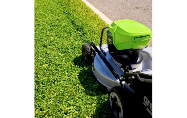 Купить Аккумуляторная газонокосилка Greenworks LM221S  82В в Минске с Доставкой по РБ