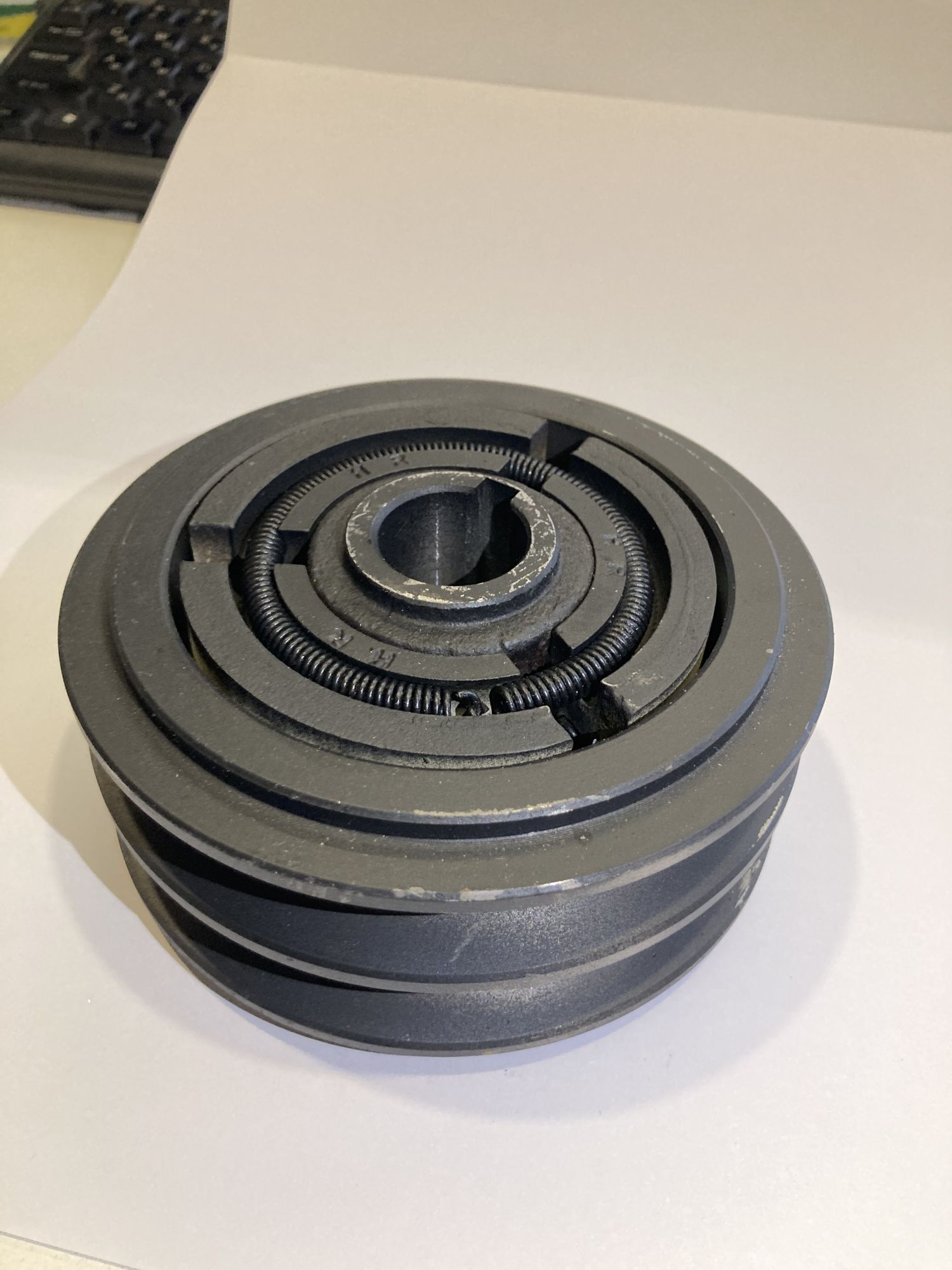 Купить Центробежная муфта сцепления на вал 25 (2 ручья, профиль B-17) в Минске с Доставкой по РБ