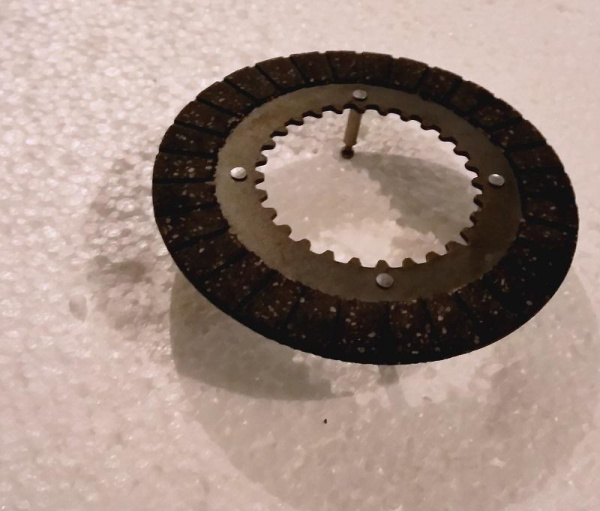 Приобрести Фрикционный диск под шпильку (со шпильками) 21113/168F - 190F в Минске с Доставкой по РБ Купить Фрикционный диск под шпильку (со шпильками) 21113/168F - 190F в Минске с Доставкой по РБ