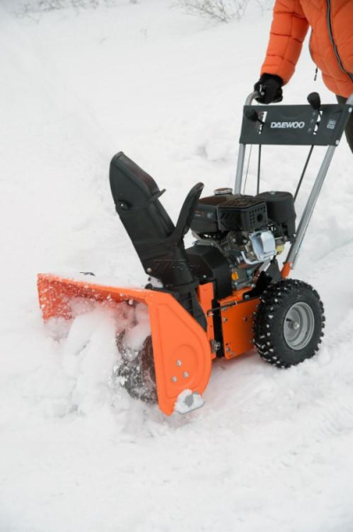 Приобрести Снегоотбрасыватель DEWORKS SC 560 T в Минске с Доставкой по РБ Купить Снегоотбрасыватель DEWORKS SC 560 T в Минске с Доставкой по РБ