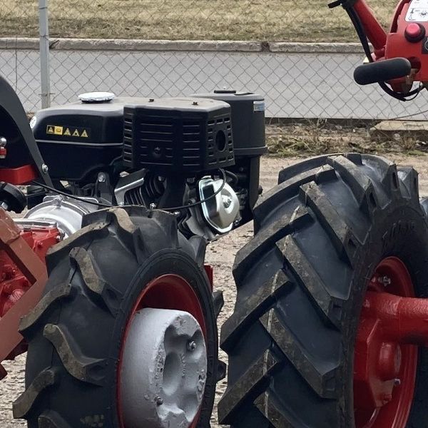 Купить Мотоблок МТЗ (Беларус)-012WM (двигатель бензин RATO R420, 15 л.с ) + БОЛЬШИЕ КОЛЁСА OZKA - GTK BT44 7.00-12 Турция + бонус (утяжелители, сцепка, плуг, окучник) в Минске с Доставкой по РБ