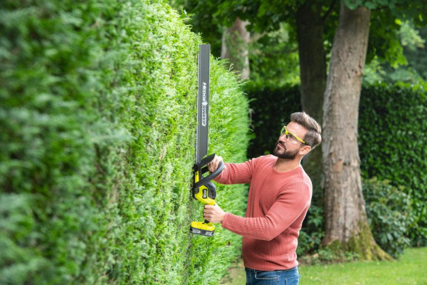 Приобрести ONE + / Кусторез RYOBI HP RY18HTX60A-0 (без батареи) в Минске с Доставкой по РБ Купить ONE + / Кусторез RYOBI HP RY18HTX60A-0 (без батареи) в Минске с Доставкой по РБ